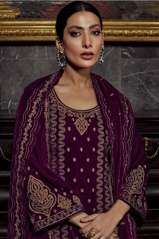 Traditional Look Georgette Maroon Color Elegant Salwar Suit